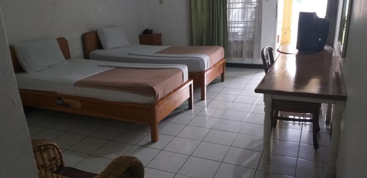Intan Hotel פורוואקרטה מראה חיצוני תמונה