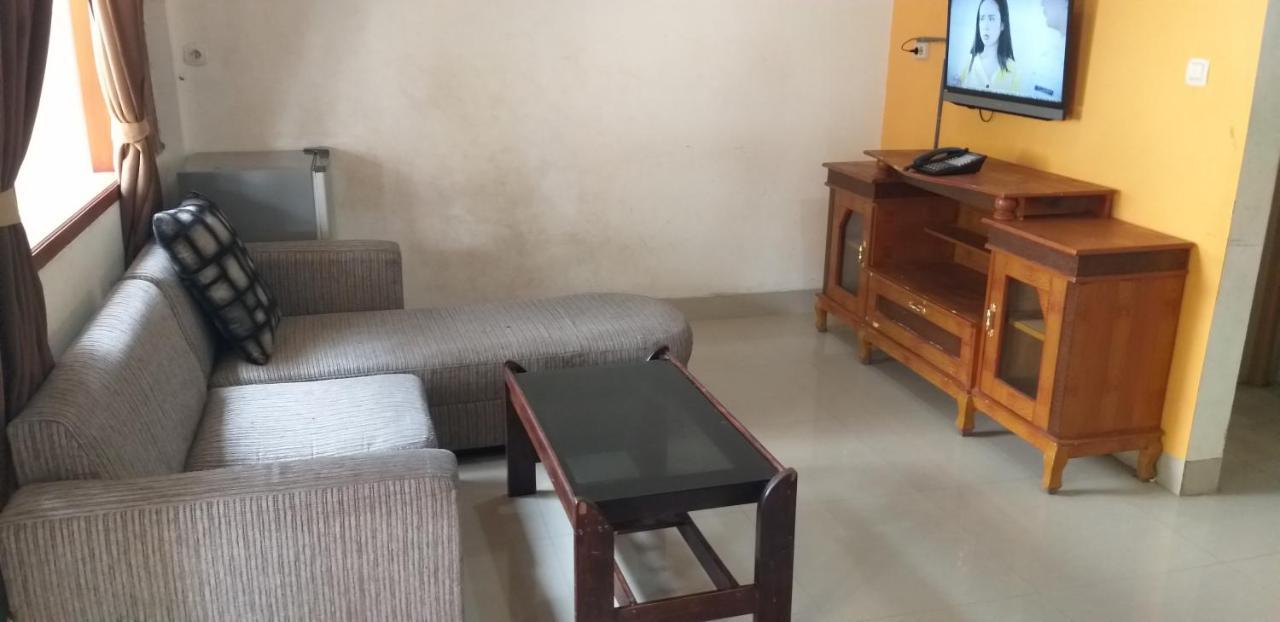 Intan Hotel פורוואקרטה מראה חיצוני תמונה