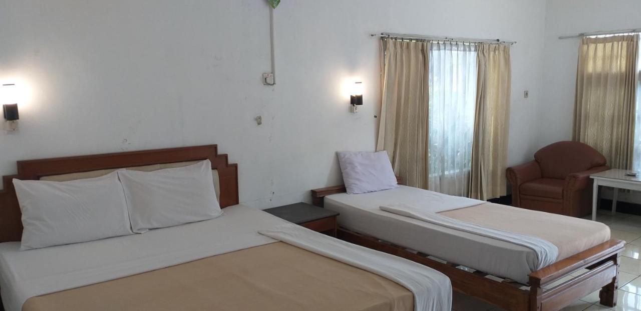 Intan Hotel פורוואקרטה מראה חיצוני תמונה