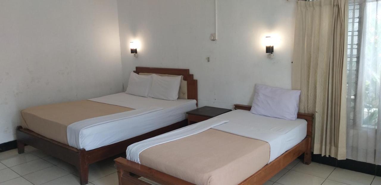 Intan Hotel פורוואקרטה מראה חיצוני תמונה