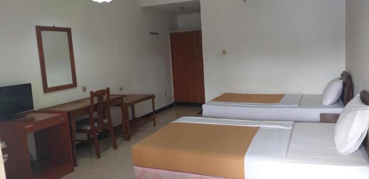 Intan Hotel פורוואקרטה מראה חיצוני תמונה